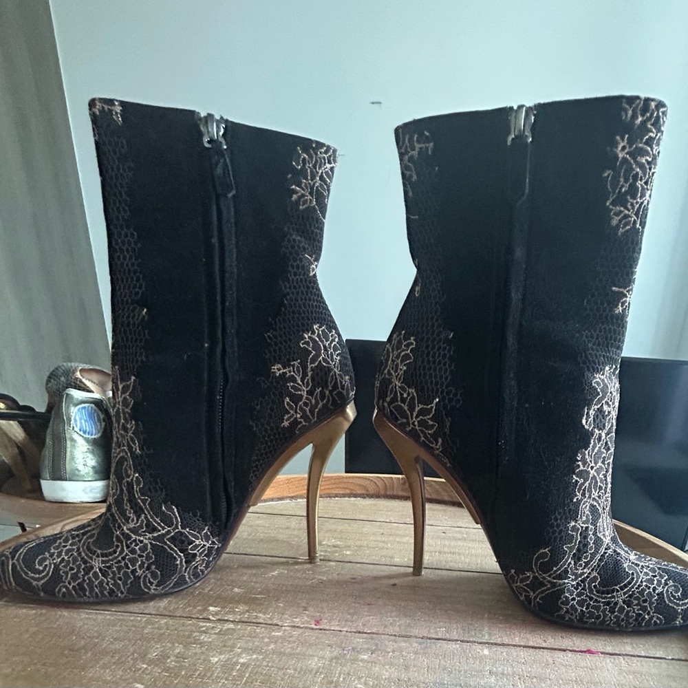 Elegant Black and Gold Women's Ankle Boots
